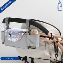 Lade das Bild in den Galerie-Viewer, BabyNeeds - Die perfekte Babytasche für Unterwegs GoFlix Grizzly 
